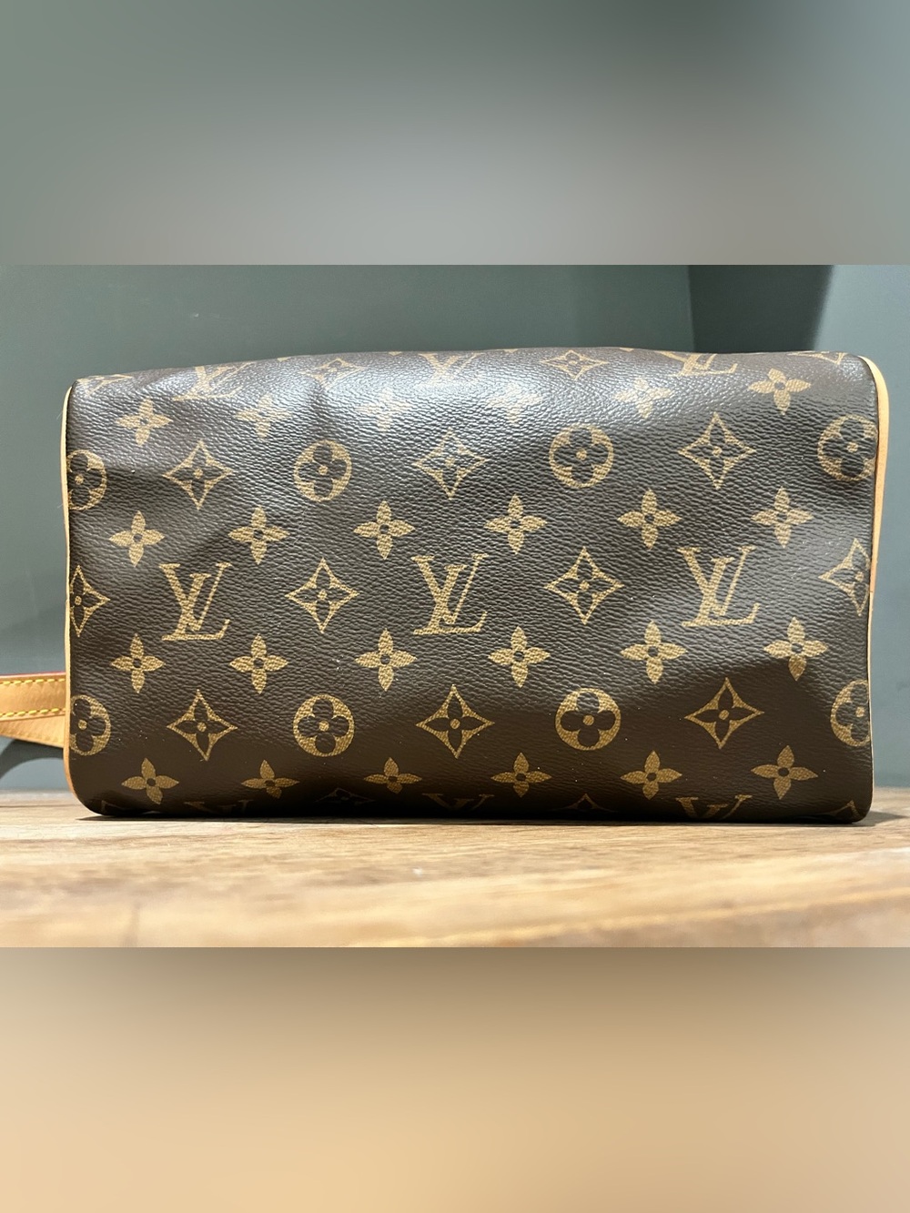 LV Monogram speedy Satchel with Tan & Red Trim - Picture 3 of 6